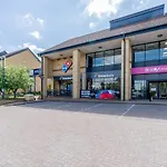 Mk City Center House, Perfect For Families, Groups, Free Parking, Desk Space Managed By Chique Properties Ltd